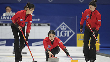 两队本赛季 两队本赛季