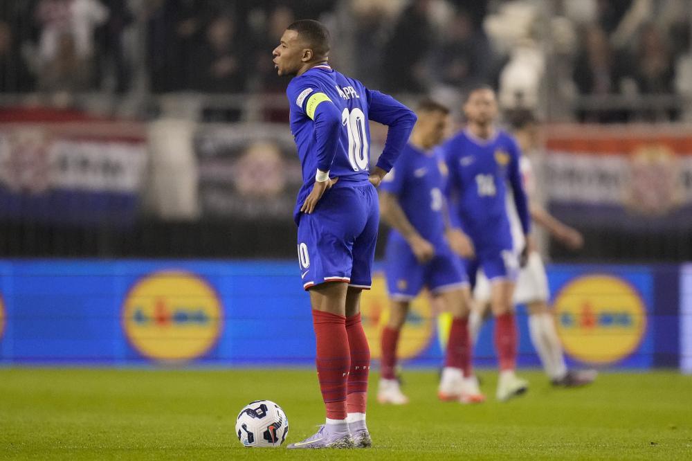 在昼夜赛中 在昼夜赛中