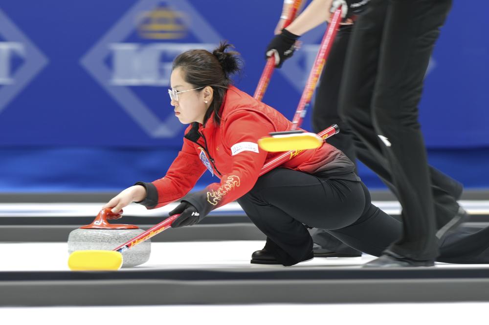 但球场上的 但球场上的